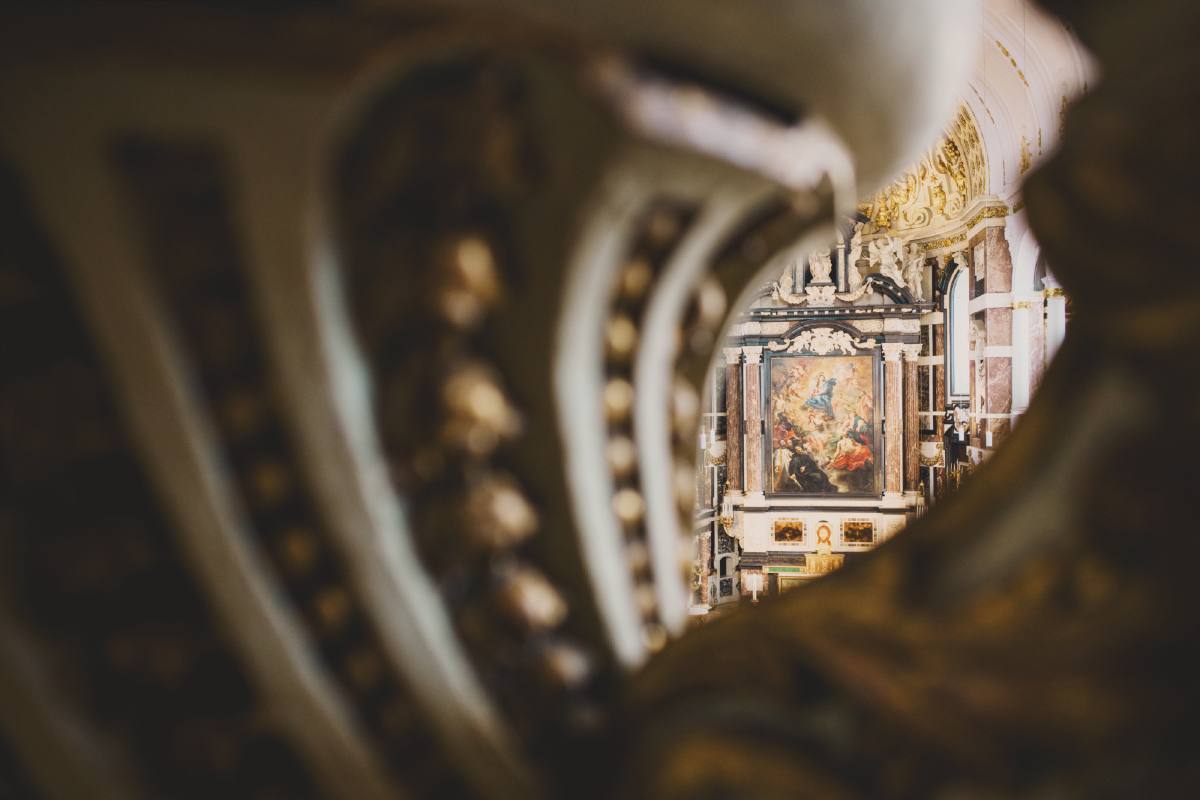 À l’église Saint-Charles-Borromée.