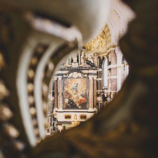 À l’église Saint-Charles-Borromée.